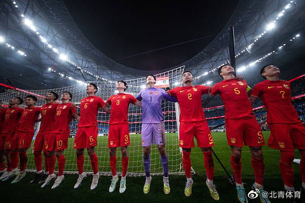 除非我首先提起，他从来不会主动触及这个领域。